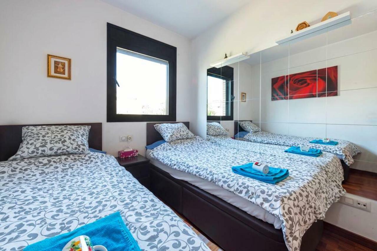 Jie Apartment 산트 아드리아 데 베소스 외부 사진